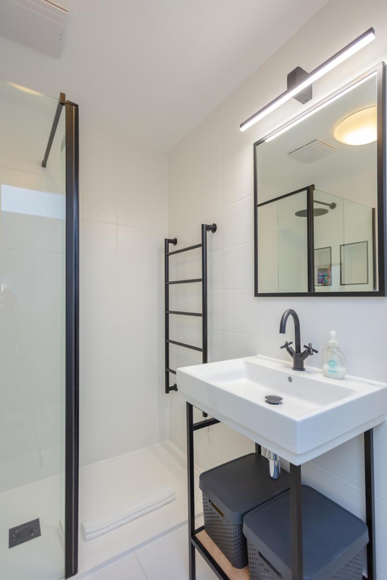 Stylish 1 Bedroom Apartment In Holborn In A Great Location London Exteriör bild